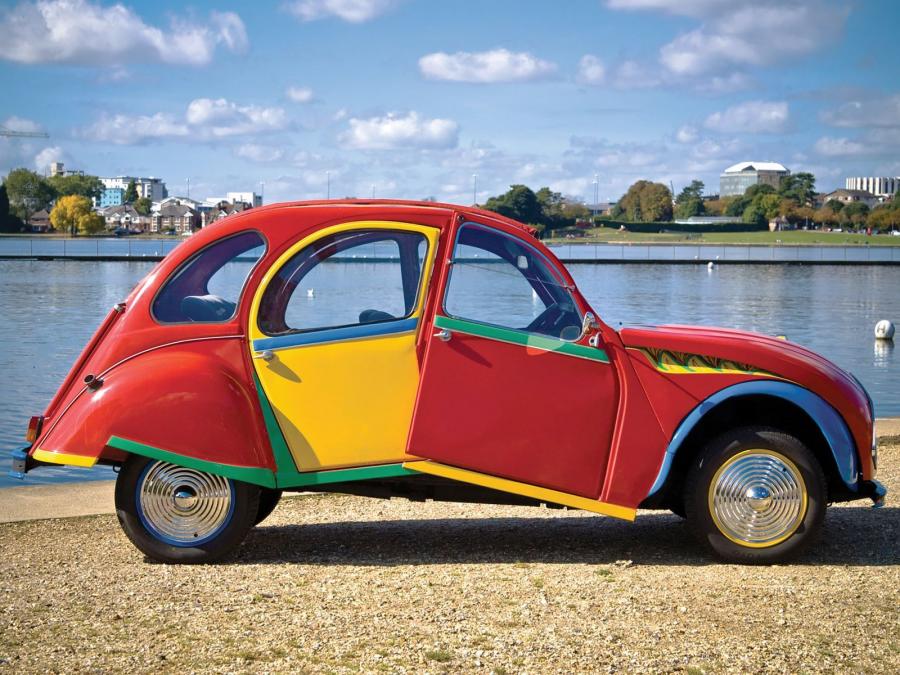 Citroen 2CV6 Picasso Citroen by Andy Saunders 1983 года  (фото 2 из 12)